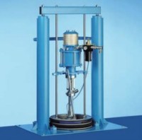 Dvojrámový lis na 216l sudy ZSR250. W0642750